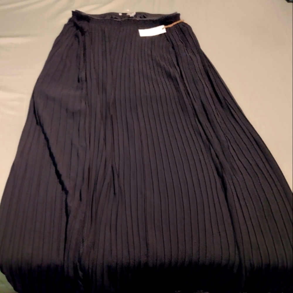 Ladies double full front slit skirt